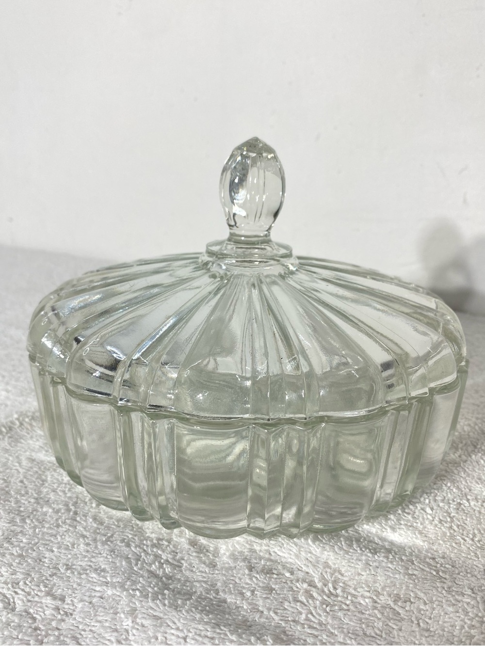 Vintage 1936/40 Anchor Hocking "Old Café Clear" Pressed Glass Candy Dish W Lid